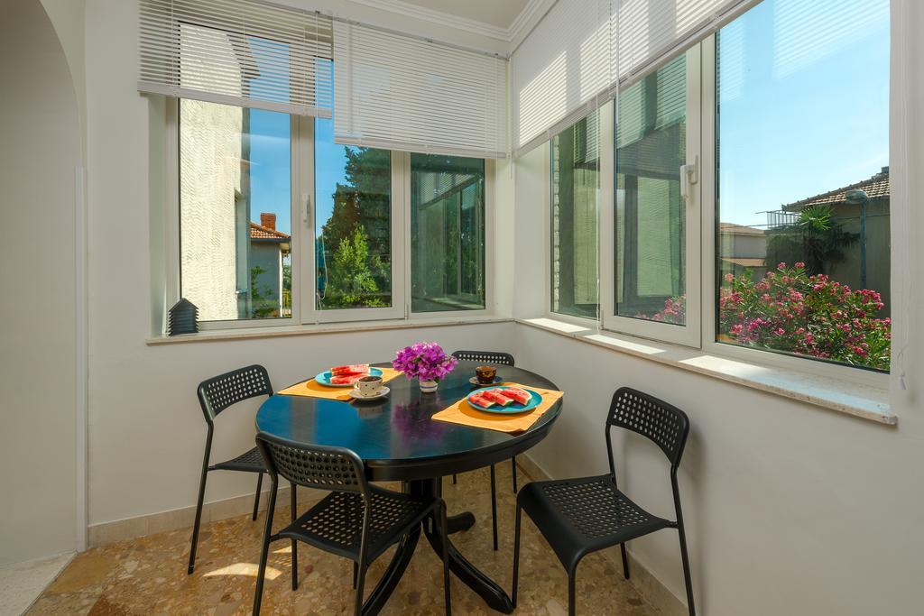 Garden Apartment Kaštela 客房 照片